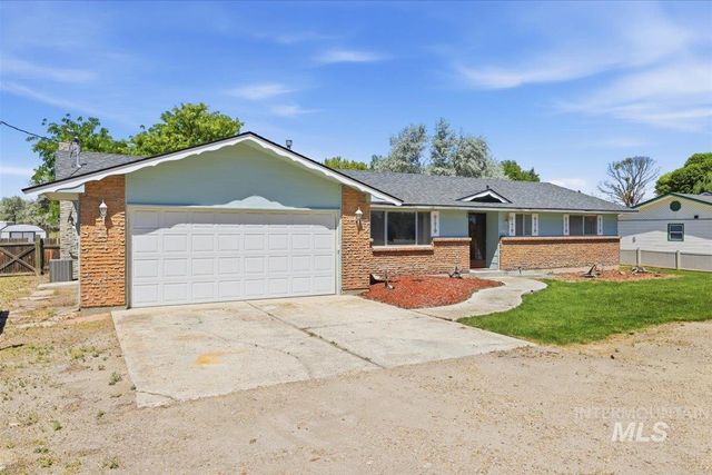1311 N Middleton Rd, Nampa, ID 83651