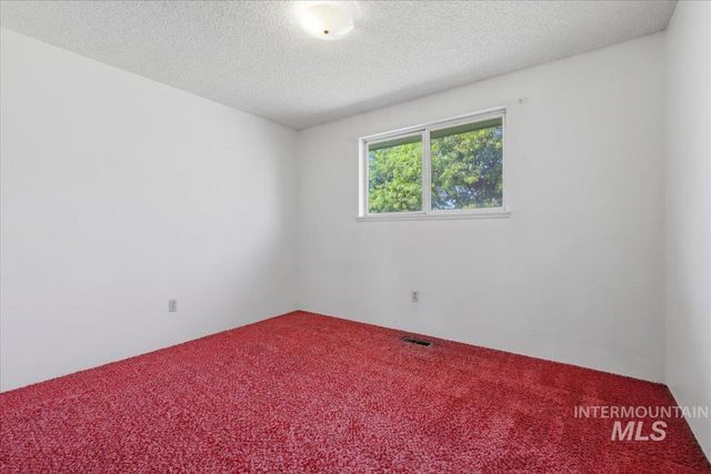 1311 N Middleton Rd, Nampa, ID 83651