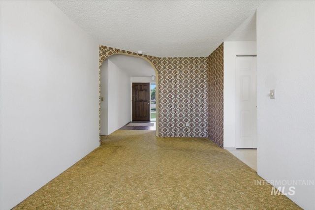 1311 N Middleton Rd, Nampa, ID 83651