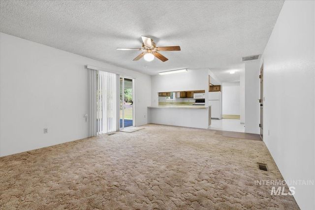 1311 N Middleton Rd, Nampa, ID 83651