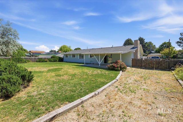 1311 N Middleton Rd, Nampa, ID 83651