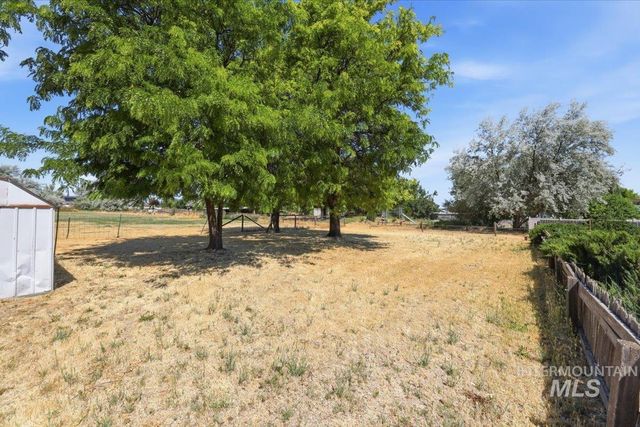 1311 N Middleton Rd, Nampa, ID 83651