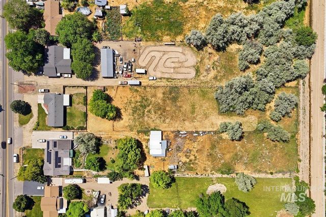1311 N Middleton Rd, Nampa, ID 83651