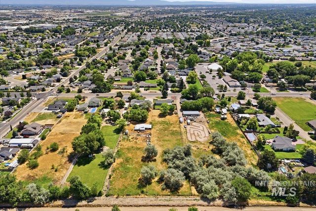 1311 N Middleton Rd, Nampa, ID 83651