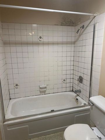 6196 Agee St 26, San Diego, CA 92122