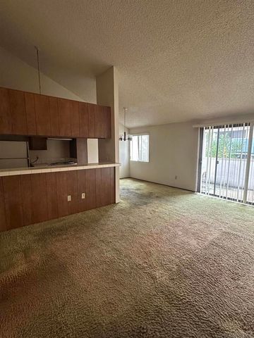 6196 Agee St 26, San Diego, CA 92122