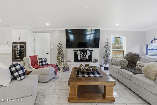 14247 N Swan Road, Gulfport, MS 39503