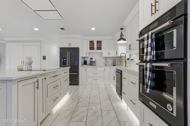 14247 N Swan Road, Gulfport, MS 39503