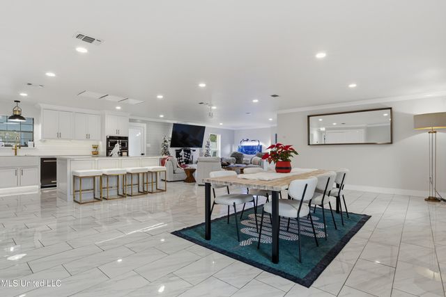 14247 N Swan Road, Gulfport, MS 39503