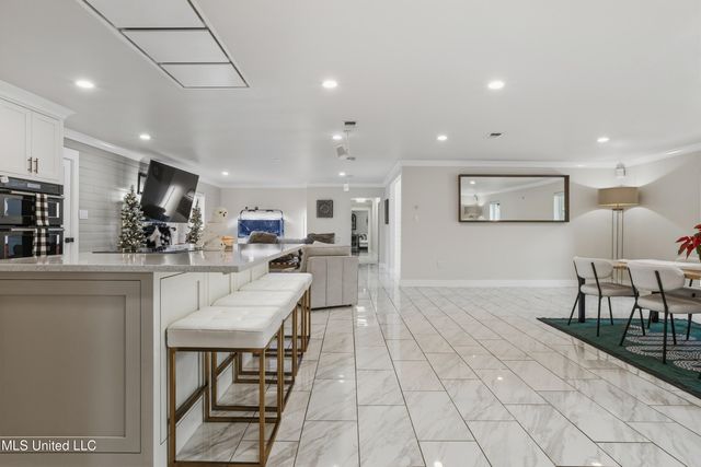 14247 N Swan Road, Gulfport, MS 39503