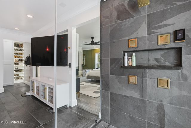 14247 N Swan Road, Gulfport, MS 39503