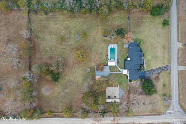 14247 N Swan Road, Gulfport, MS 39503