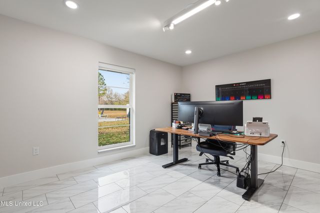 14247 N Swan Road, Gulfport, MS 39503