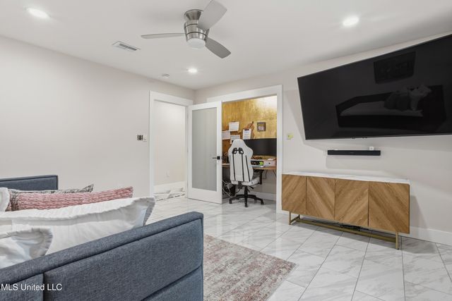 14247 N Swan Road, Gulfport, MS 39503