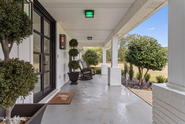 14247 N Swan Road, Gulfport, MS 39503