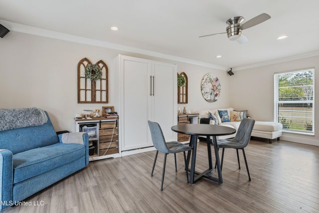 14247 N Swan Road, Gulfport, MS 39503