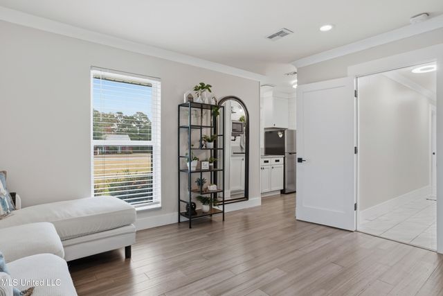 14247 N Swan Road, Gulfport, MS 39503