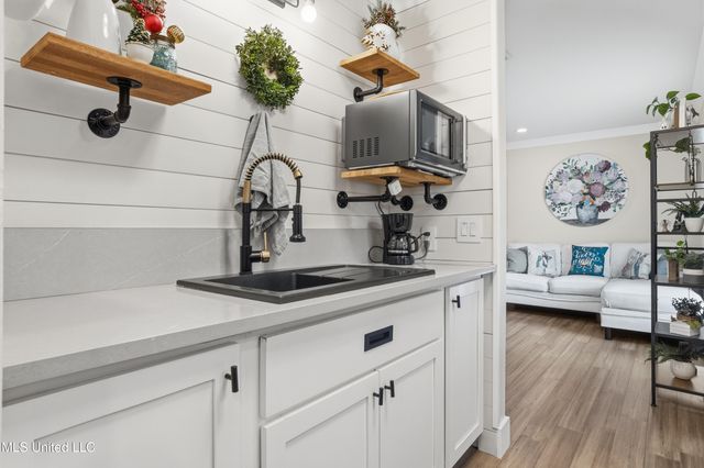 14247 N Swan Road, Gulfport, MS 39503