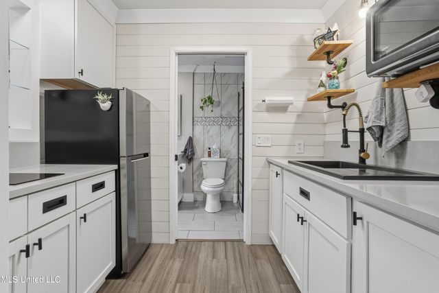 14247 N Swan Road, Gulfport, MS 39503