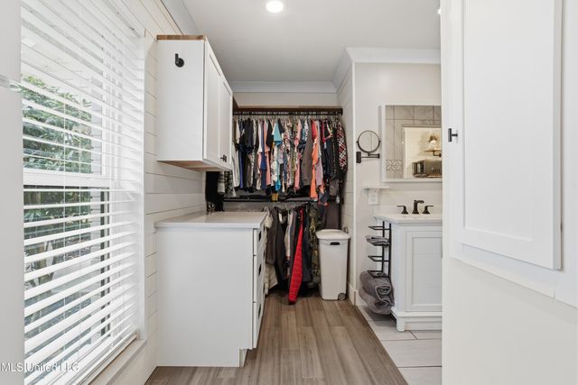 14247 N Swan Road, Gulfport, MS 39503