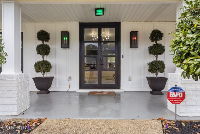 14247 N Swan Road, Gulfport, MS 39503