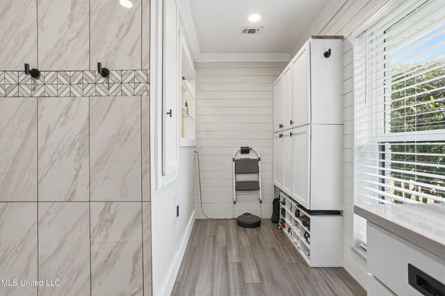 14247 N Swan Road, Gulfport, MS 39503