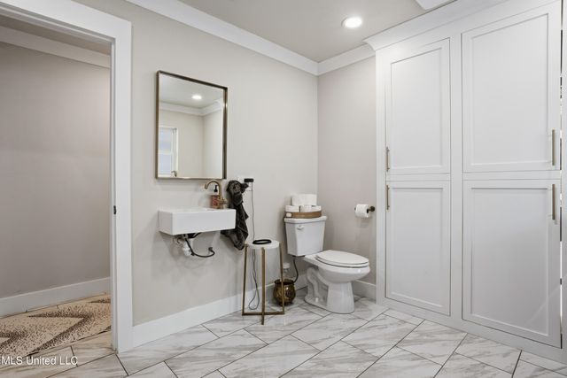 14247 N Swan Road, Gulfport, MS 39503