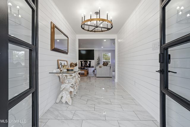 14247 N Swan Road, Gulfport, MS 39503