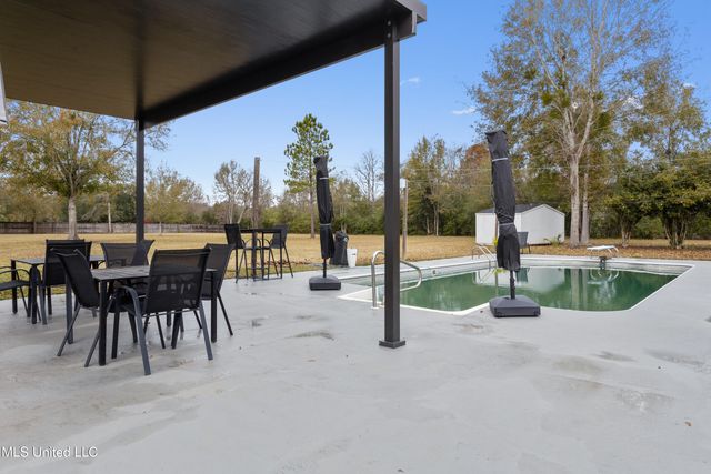 14247 N Swan Road, Gulfport, MS 39503