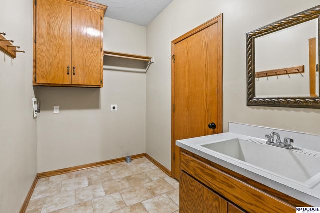 4304 N 139 Avenue, Omaha, NE 68164
