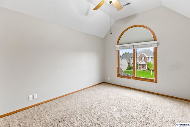 4304 N 139 Avenue, Omaha, NE 68164