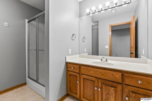 4304 N 139 Avenue, Omaha, NE 68164