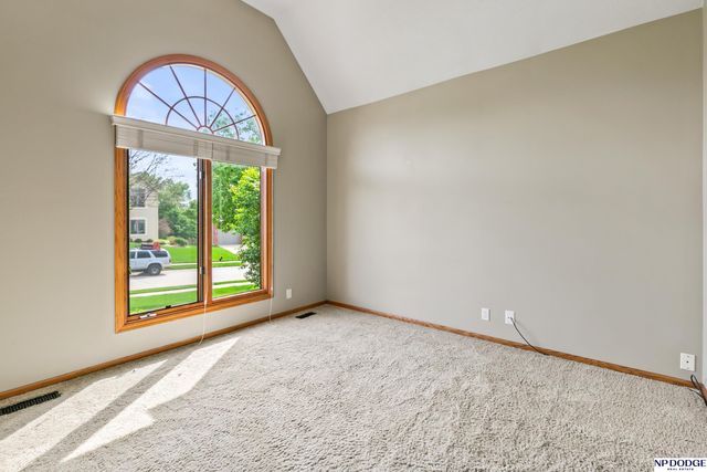 4304 N 139 Avenue, Omaha, NE 68164