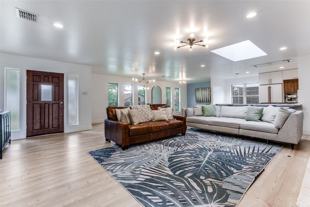 7637 La Risa Drive, Dallas, TX 75248