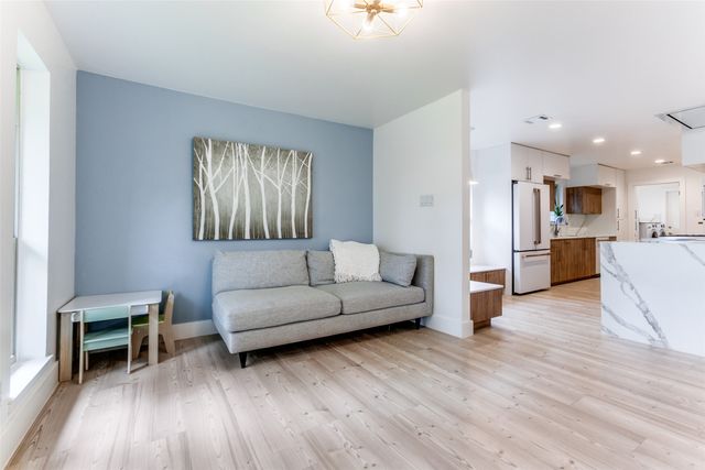 7637 La Risa Drive, Dallas, TX 75248