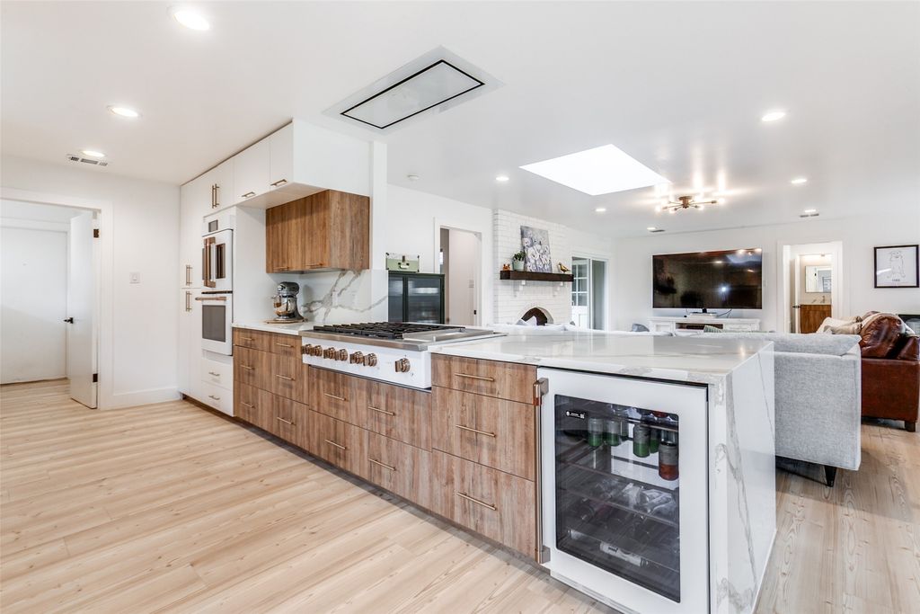 7637 La Risa Drive, Dallas, TX 75248