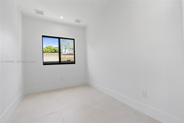 6221 SW 60th Street, South Miami, FL 33143