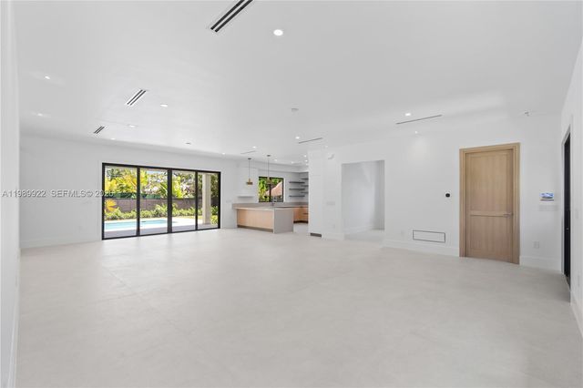 6221 SW 60th Street, South Miami, FL 33143