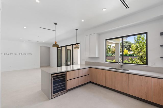 6221 SW 60th Street, South Miami, FL 33143