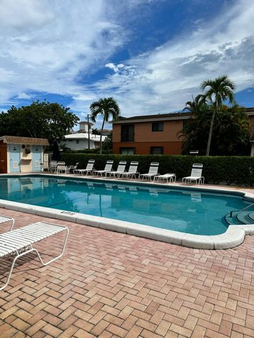 50 SE 12th Street, Boca Raton, FL 33432