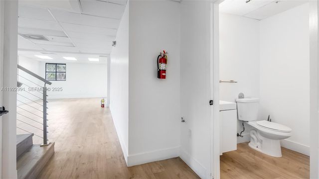 8500 NW 30th Ter, Doral, FL 33122