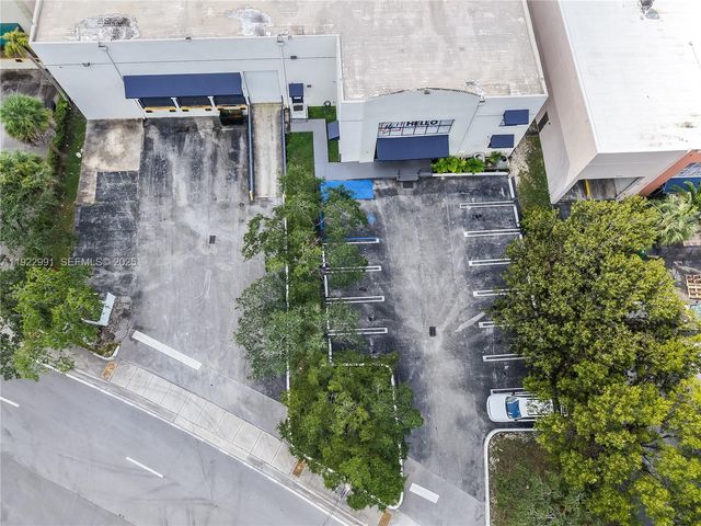 8500 NW 30th Ter, Doral, FL 33122