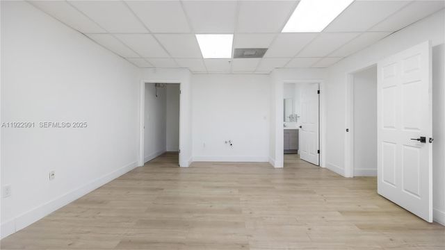 8500 NW 30th Ter, Doral, FL 33122