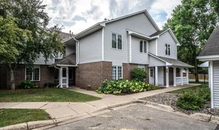 3590 Blue Jay Way 201, Eagan, MN 55123