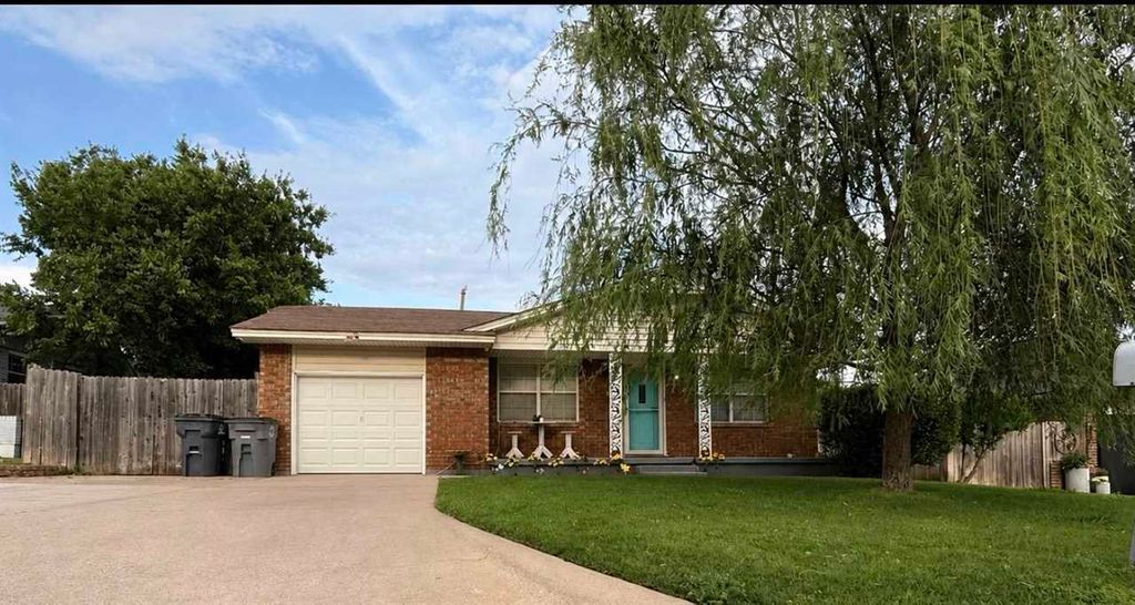 507 NW 59th St, Lawton, OK 73505