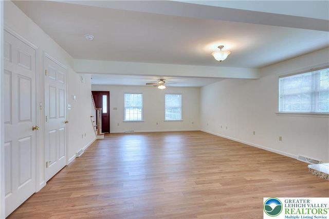 1057 Decatur Street, Bethlehem City, PA 18017