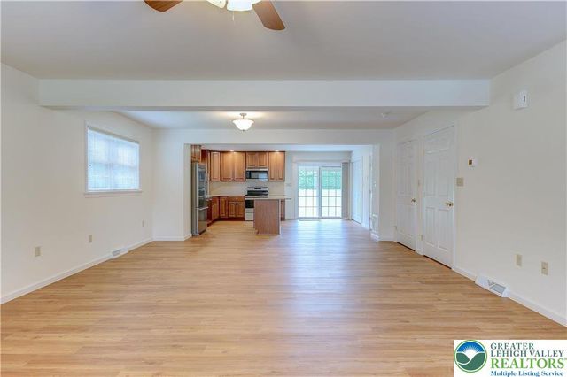 1057 Decatur Street, Bethlehem City, PA 18017