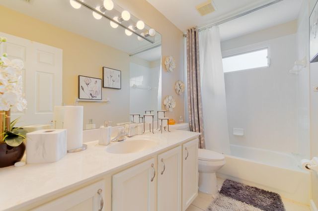 3887 Hamilton Key, West Palm Beach, FL 33411