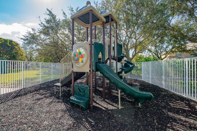 3887 Hamilton Key, West Palm Beach, FL 33411