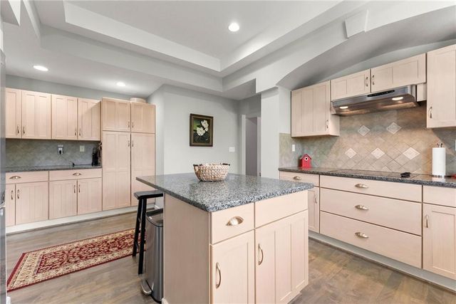 9220 Mainsail Drive, Gainesville, GA 30506
